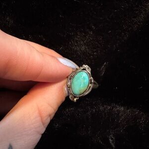 Elegant Silver and Turquoise Ring